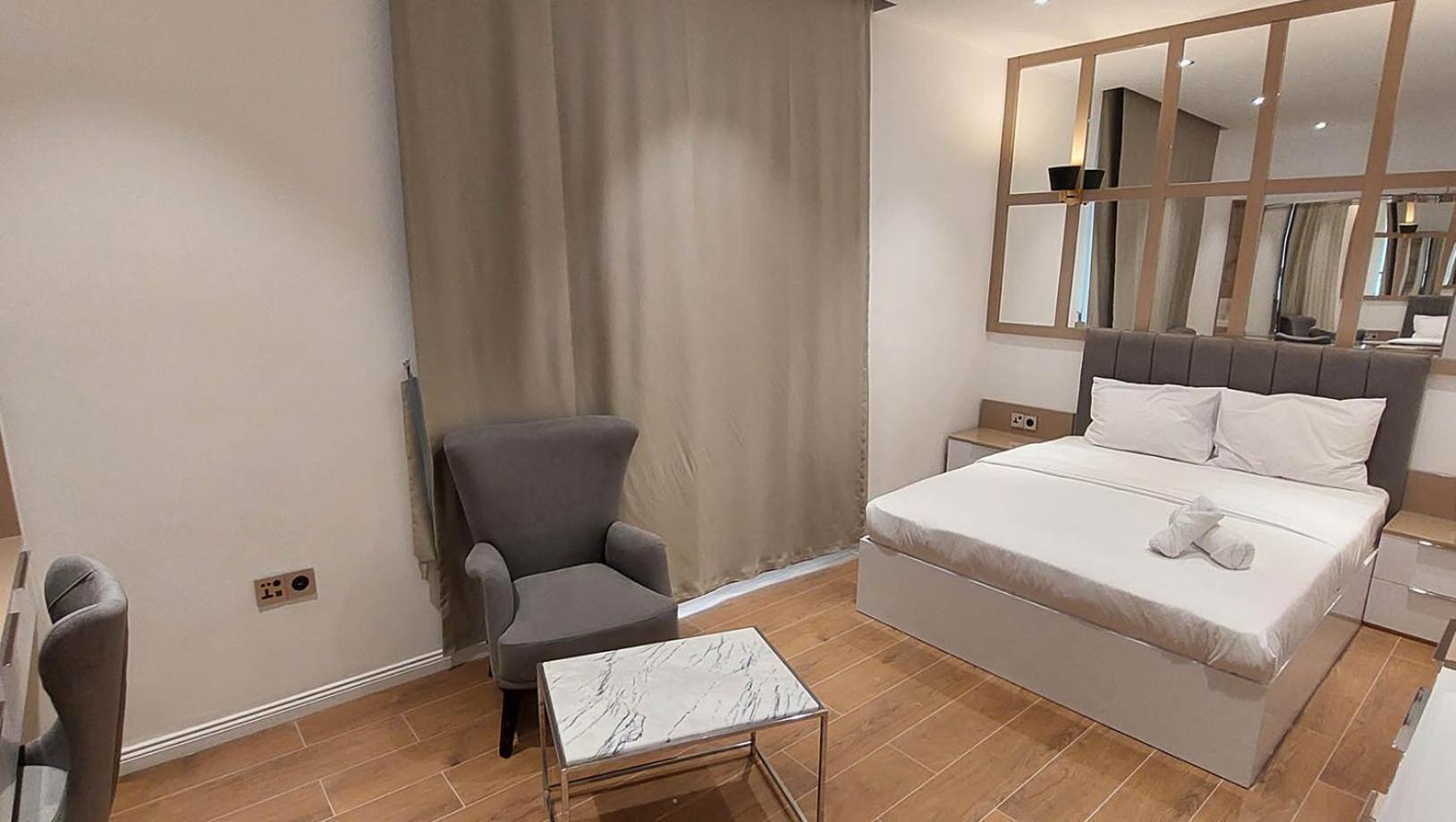 Al-Burhan Hotel Bagdad Buitenkant foto